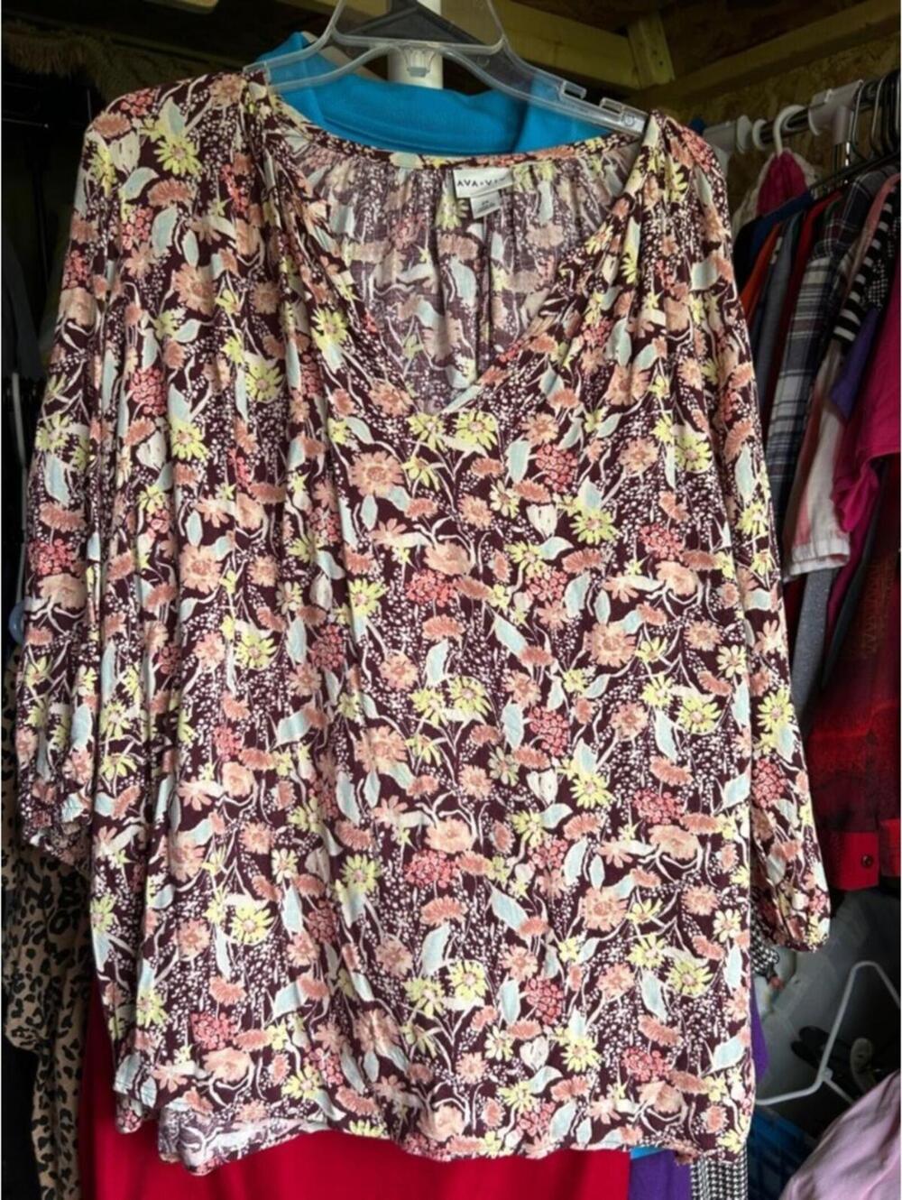 AVA & VIV Women's Plus Size 2X Floral Rayon Blouse